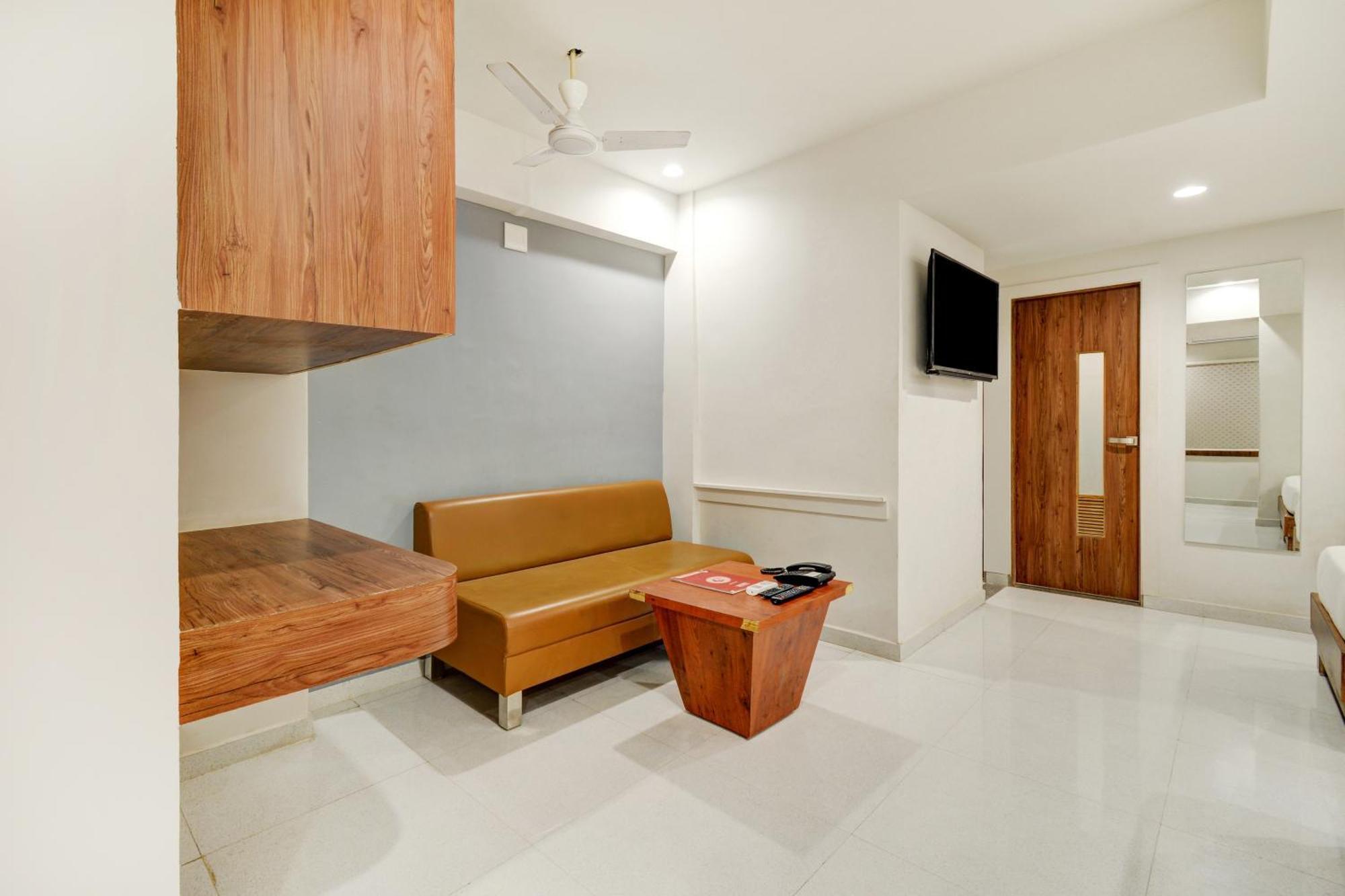 Hotel Desert Inn Tharad 外观 照片