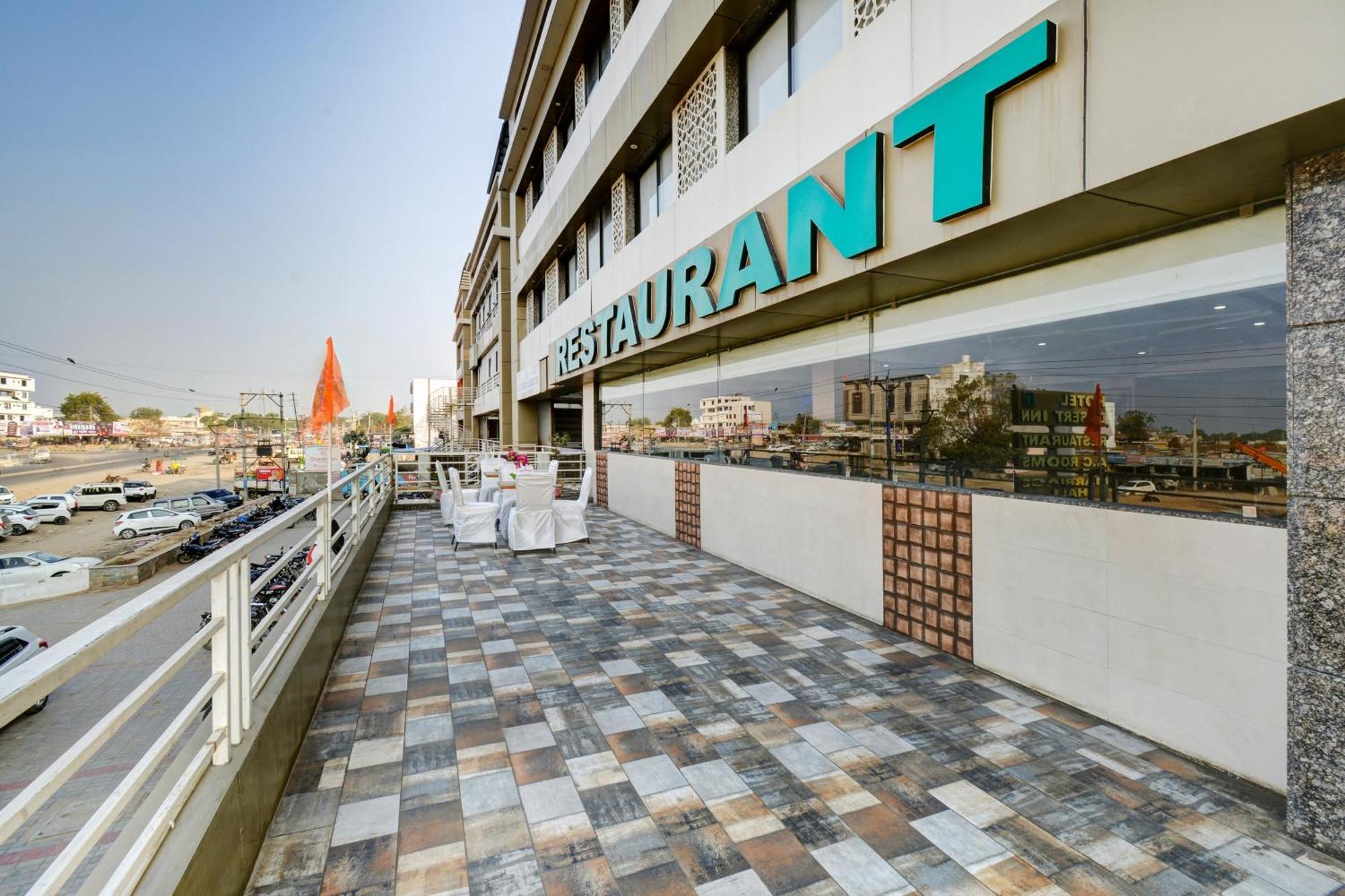 Hotel Desert Inn Tharad 外观 照片